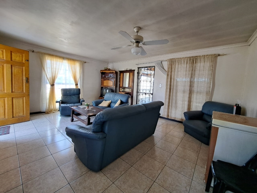 3 Bedroom Property for Sale in Electric City Western Cape